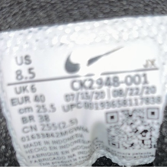 NIKE VENTURE RUNNER SHOES SIZE 8.5 for sale WOMANS - Picture 4 of 9